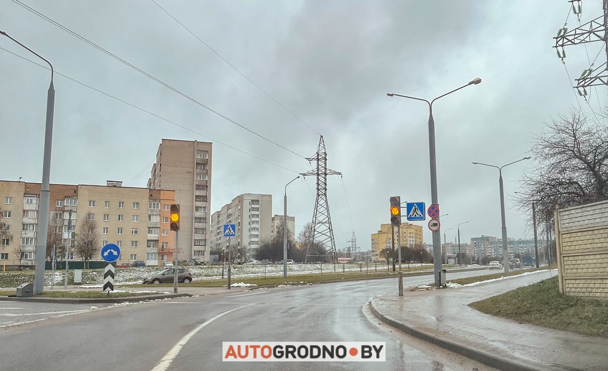 На кольце Тавлая в Гродно включили светофоры