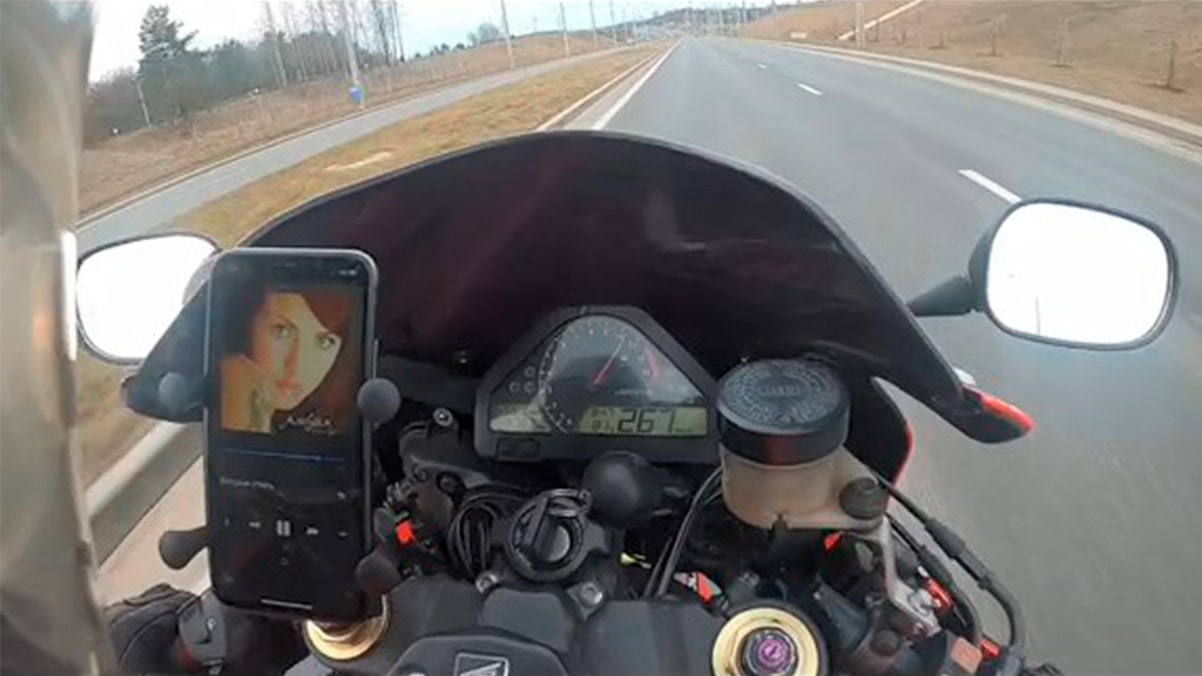 Мотоциклист разогнался 179 км/ч по Гродно и пожаловался, что его не видят автомобилисты