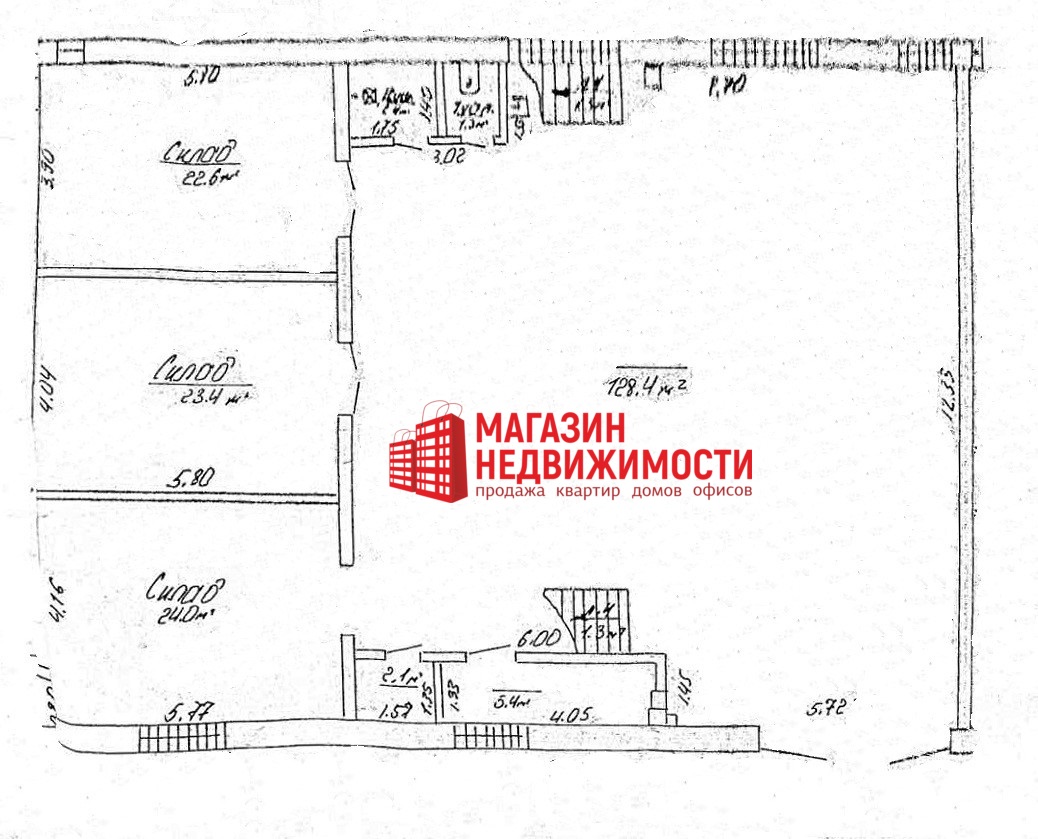 В Гродно сдают в аренду огромный ангар, где можно сделать СТО. За сколько?1