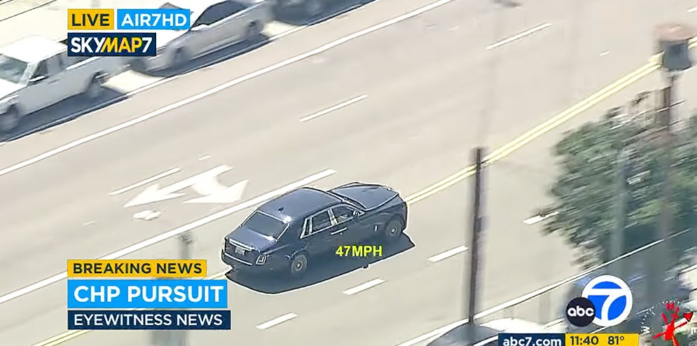 Вор, укравший Rolls-Royce, смог уйти от преследования полиции США, исчезнув загадочным образом вместе с авто