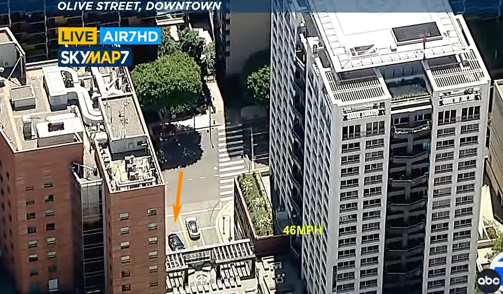 Вор, укравший Rolls-Royce, смог уйти от преследования полиции США, исчезнув загадочным образом вместе с авто