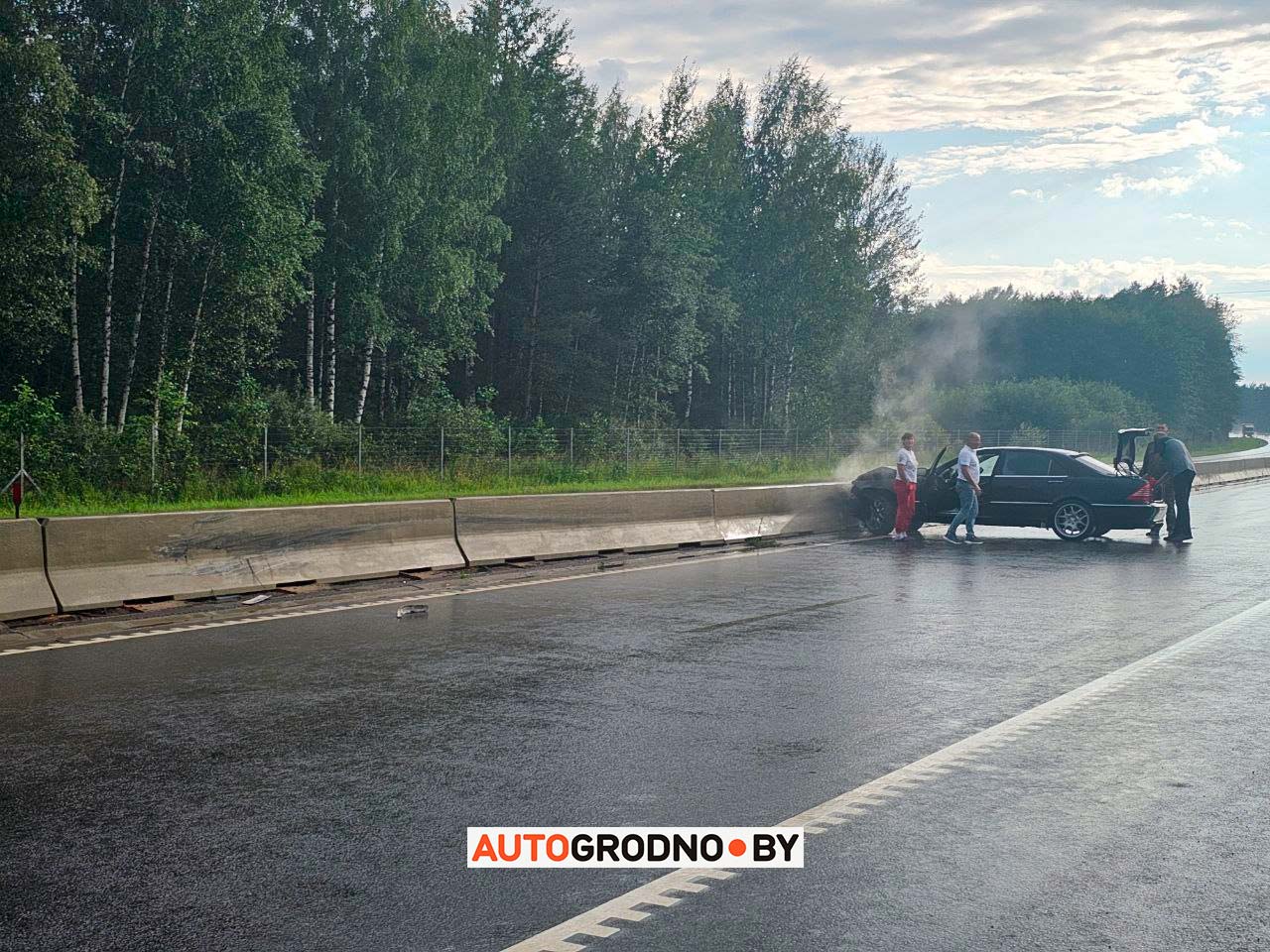 Авария ДТП трасса М6 Минск Гродно Мерседес