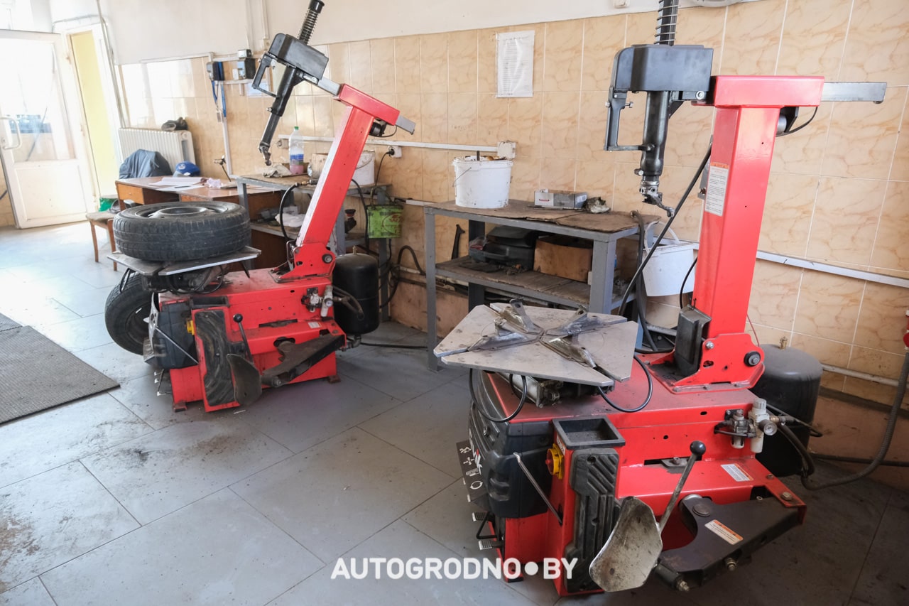 Автосервис УКС Гродно на улице Гаражной