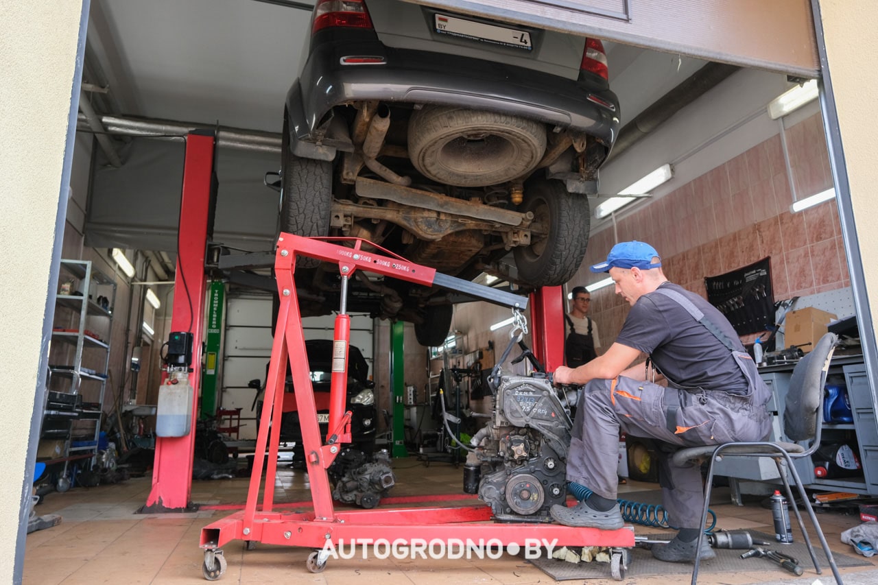 Автосервис УКС Гродно на улице Гаражной