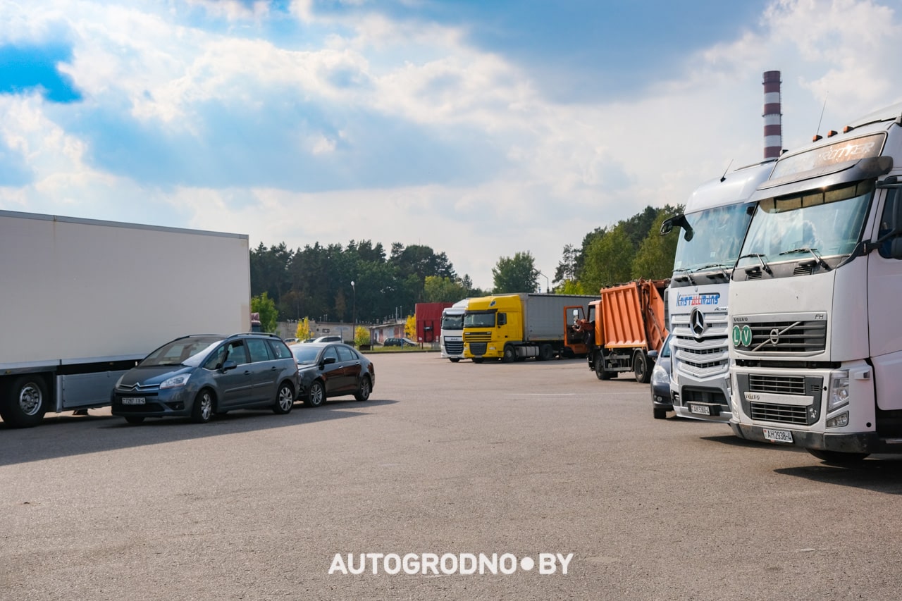 Автосервис УКС Гродно на улице Гаражной