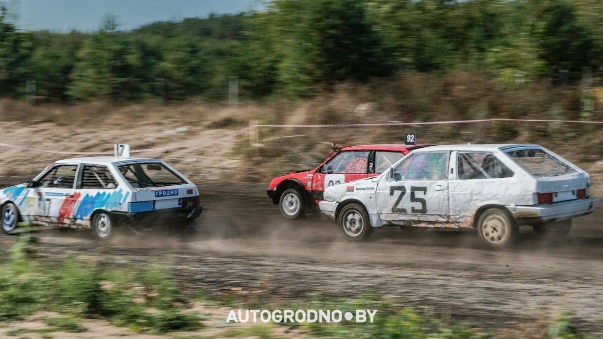 Гродненский гонщик произвел фурор на автокроссе 2023 под Гродно. Чемпионат Беларуси