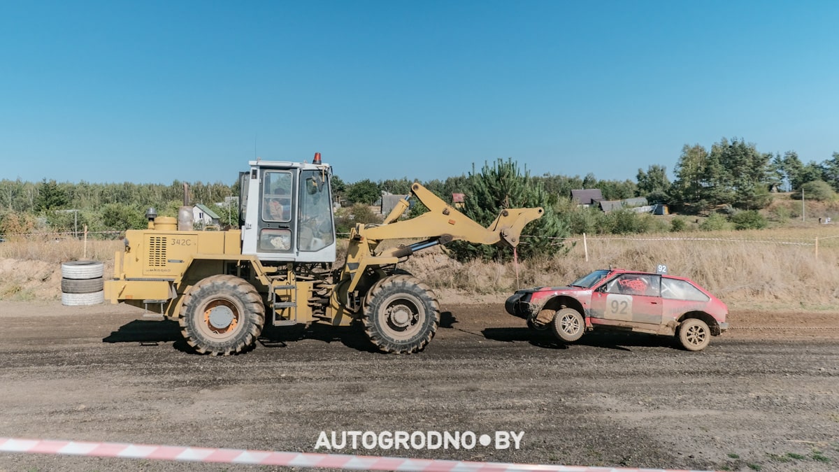 Гродненский гонщик произвел фурор на автокроссе 2023 под Гродно. Чемпионат Беларуси