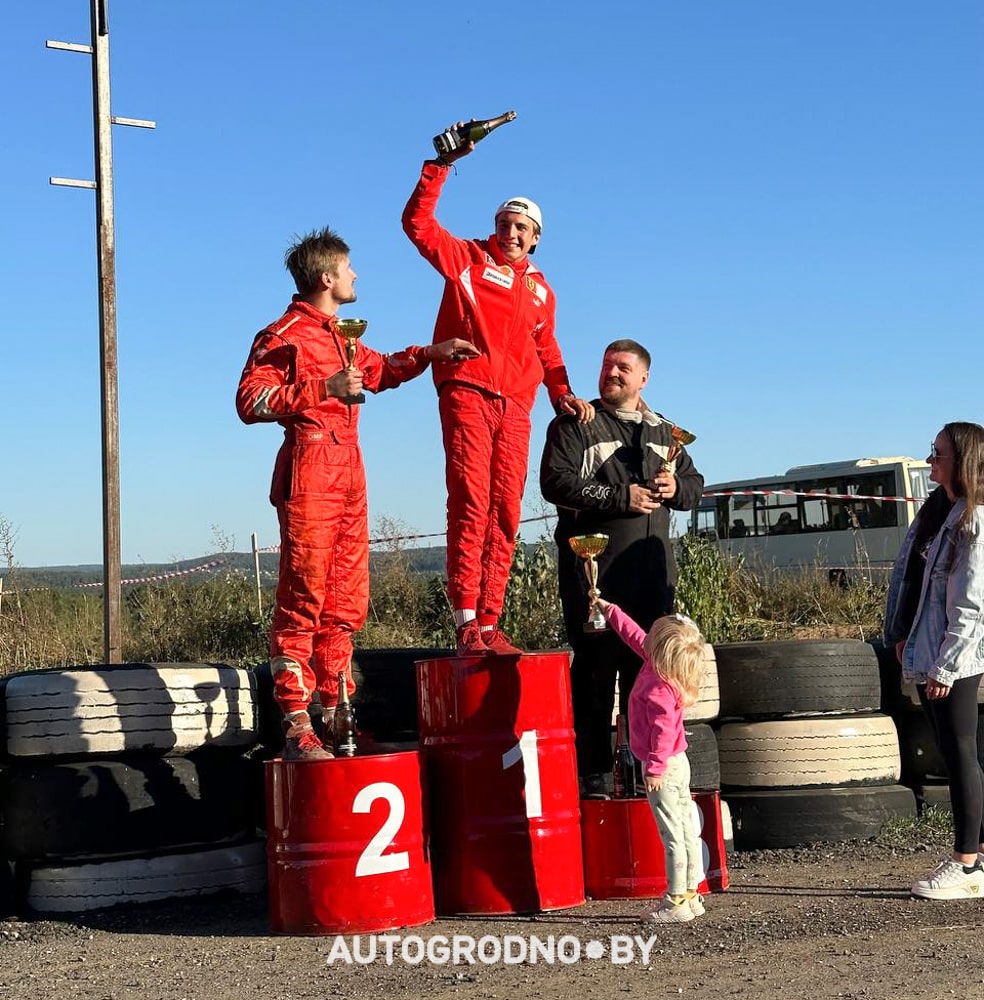 Гродненский гонщик произвел фурор на автокроссе 2023 под Гродно. Чемпионат Беларуси