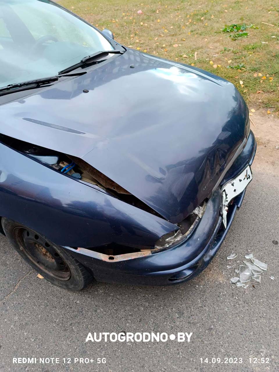 Кто ж так разбил припаркованную машину в Гродно