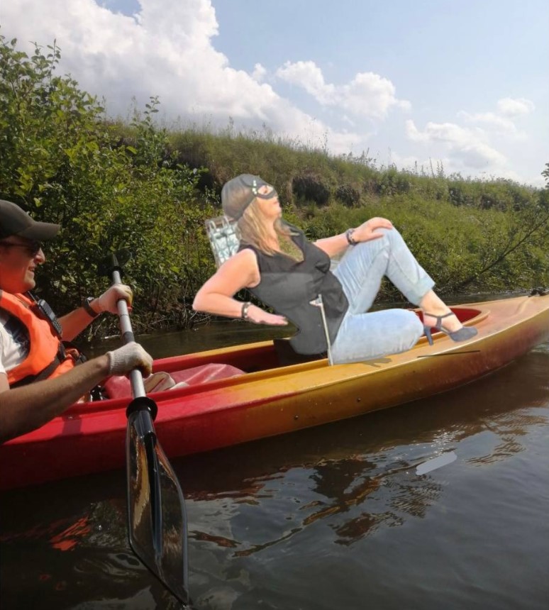 В Беларуси новый мем. И им стала женщина-кошка