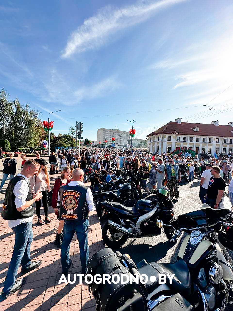Мотопробег на День Гродно засняли от первого лица. Сколько было мотоциклистов?