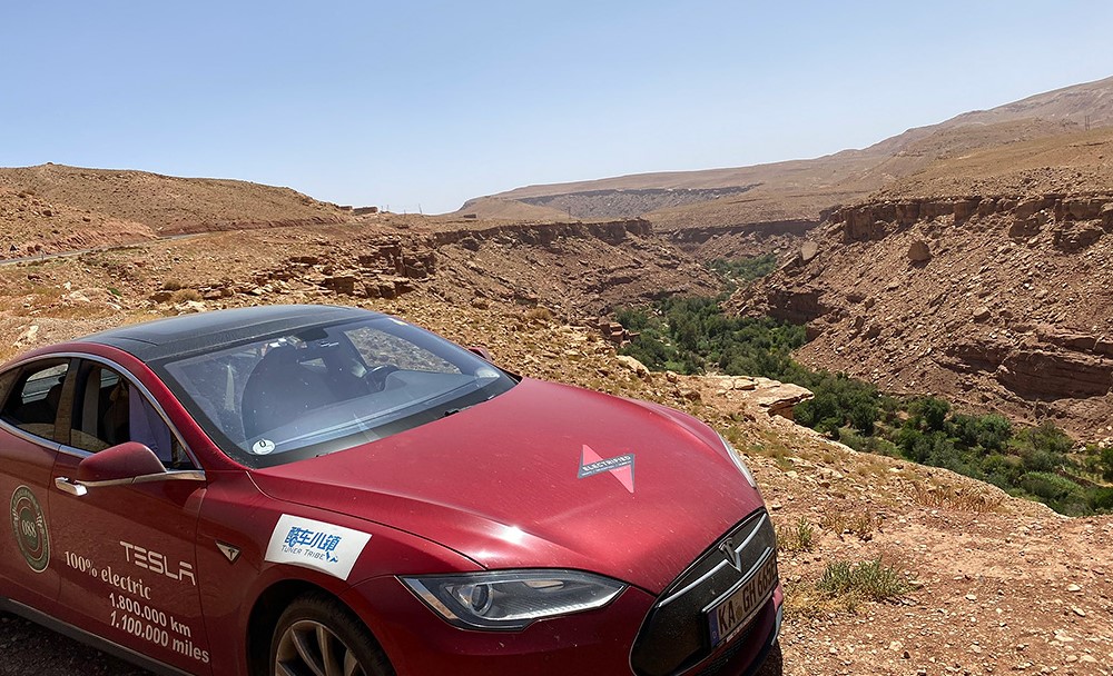 Рекордный пробег Tesla
