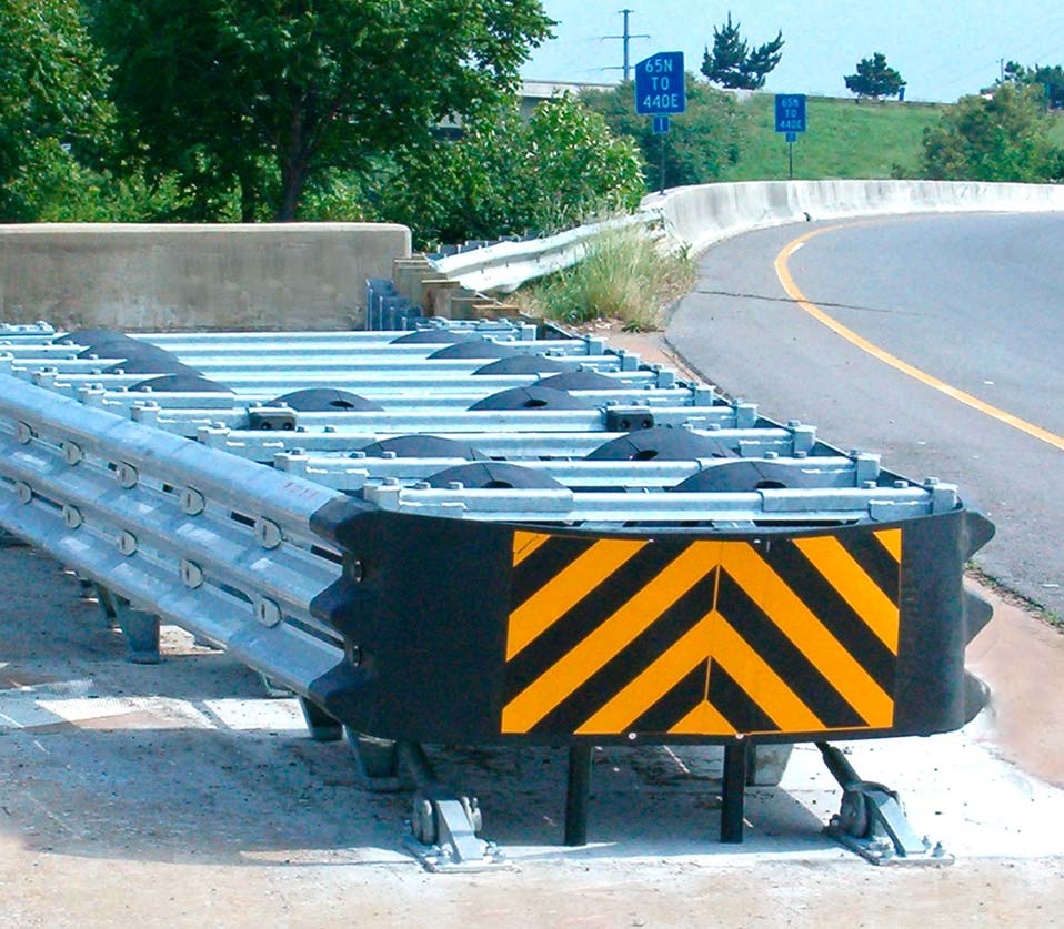 Защитные ограждения на дорогах США