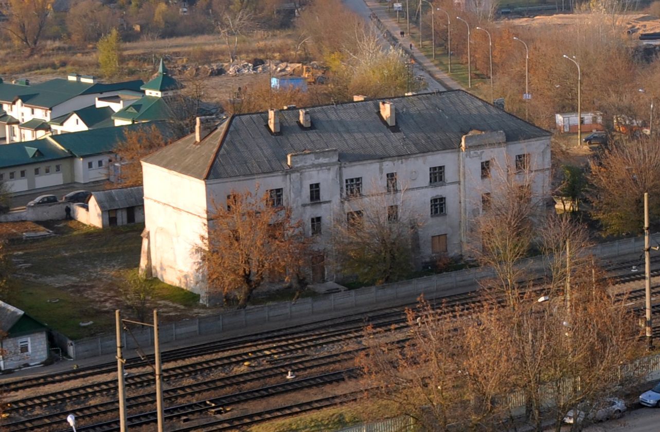 Старинное локомотивное паровозное депо в Гродно