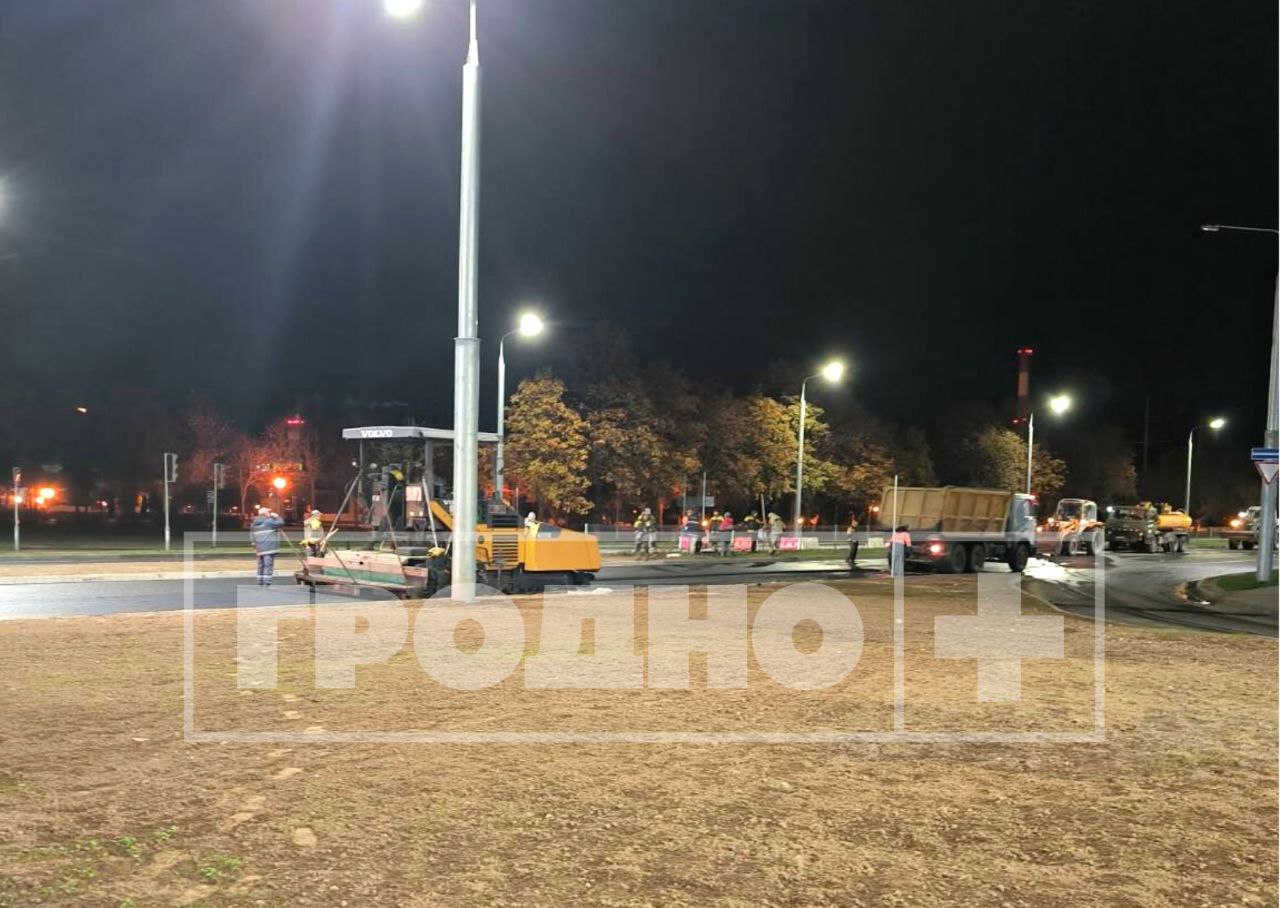 Работы идут в темное время суток и в выходные: полторы недели до открытия переезда на Озерском шоссе