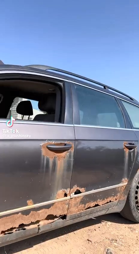 Ржавый Фольксваген Пассат в Беларуси