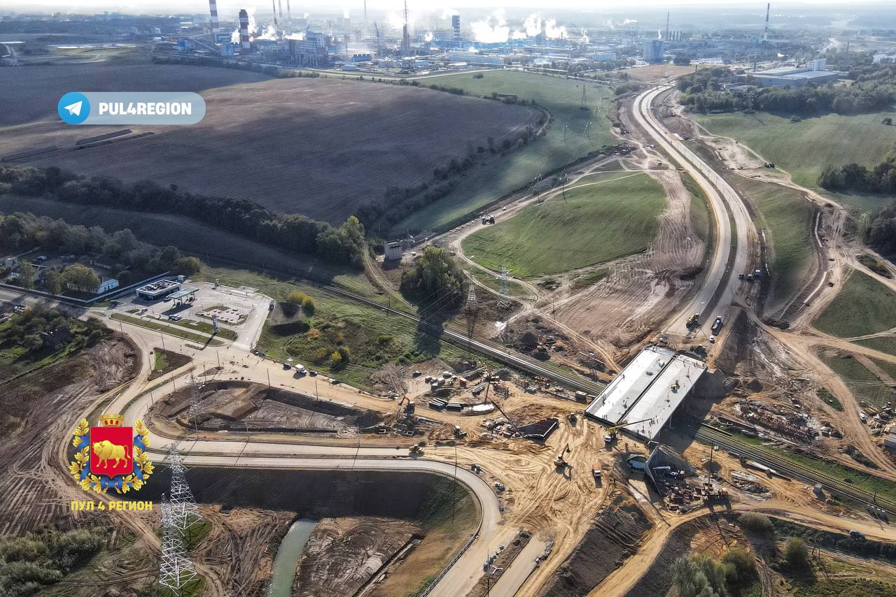 Готовят к открытию: развязку у Озерского шоссе засняли с неба