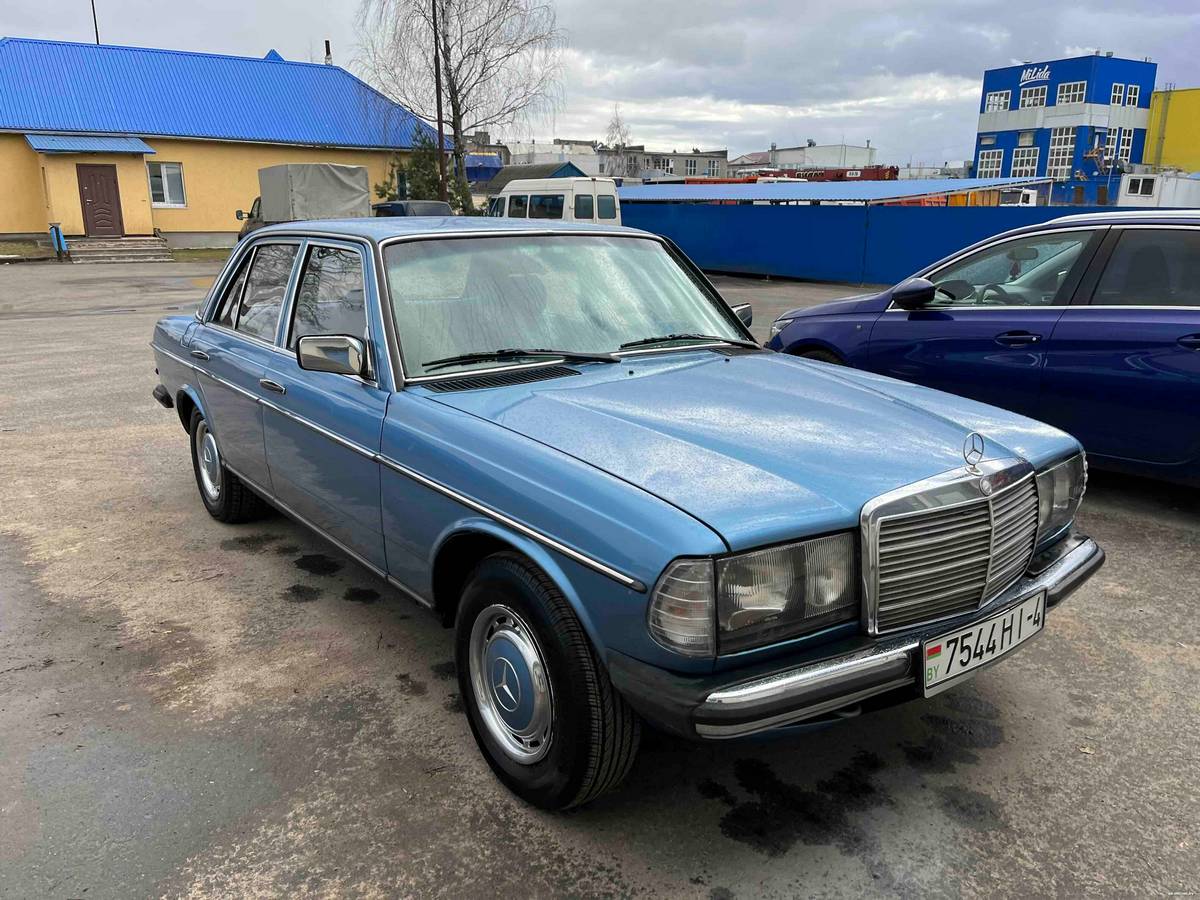 В Лиде восстановили Mercedes w123, а теперь продают. Вот во сколько мастер оценивает свой труд
