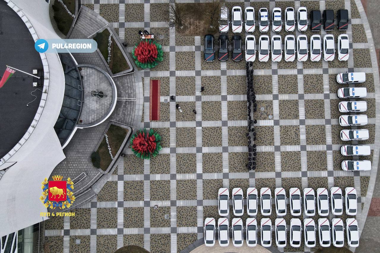 Милиция Гродно получила 49 новых автомобилей