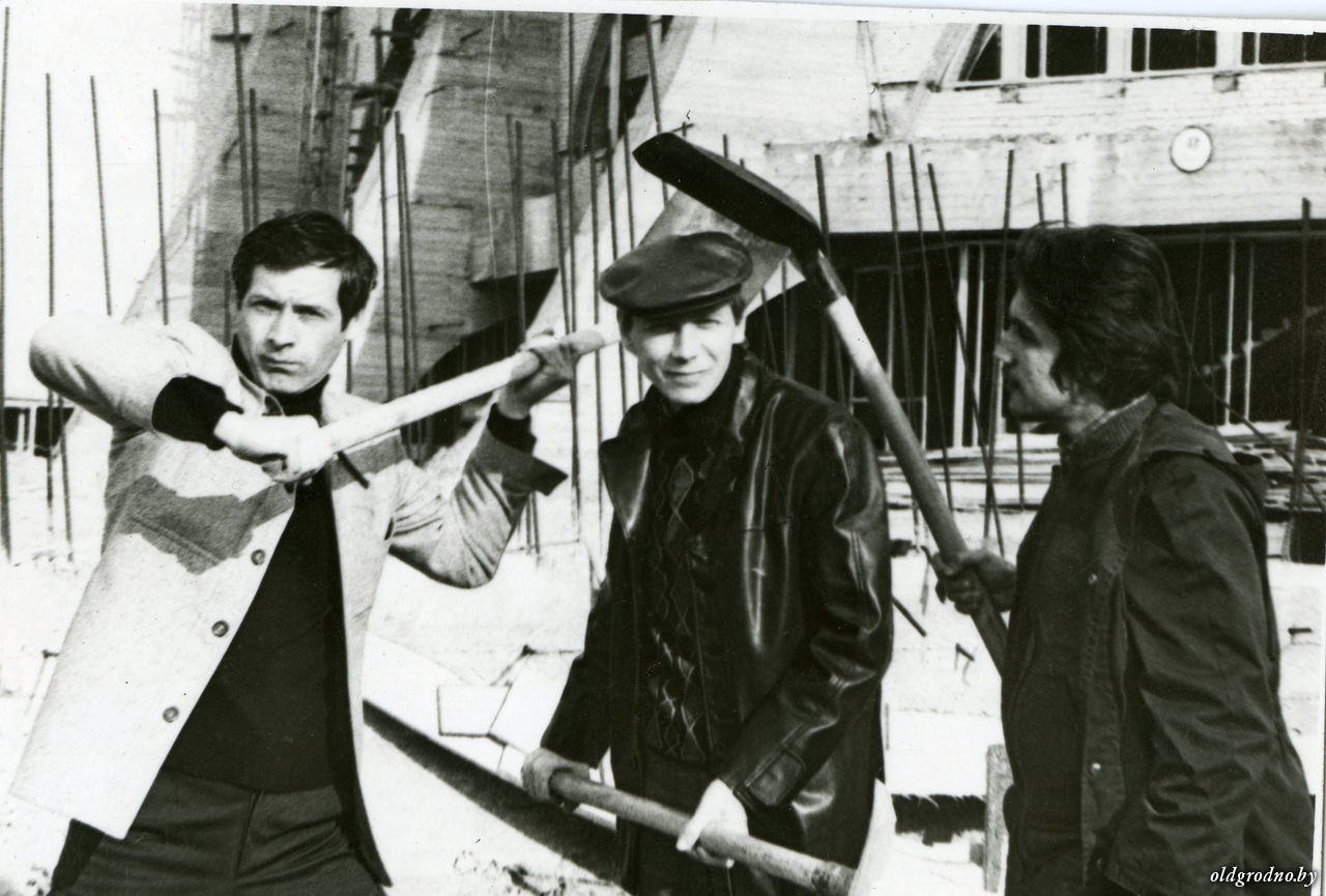 stroitelstvo dramteatra konec 70 gg