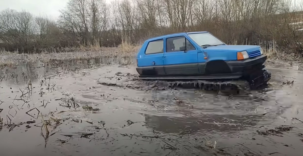 Белорус своими руками собрал вездеход на гусеницах и покорил ТикТок