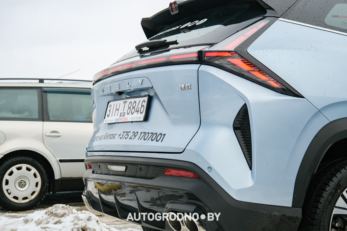 Обзор и тест драйв Geely Atlas Cool из Китая