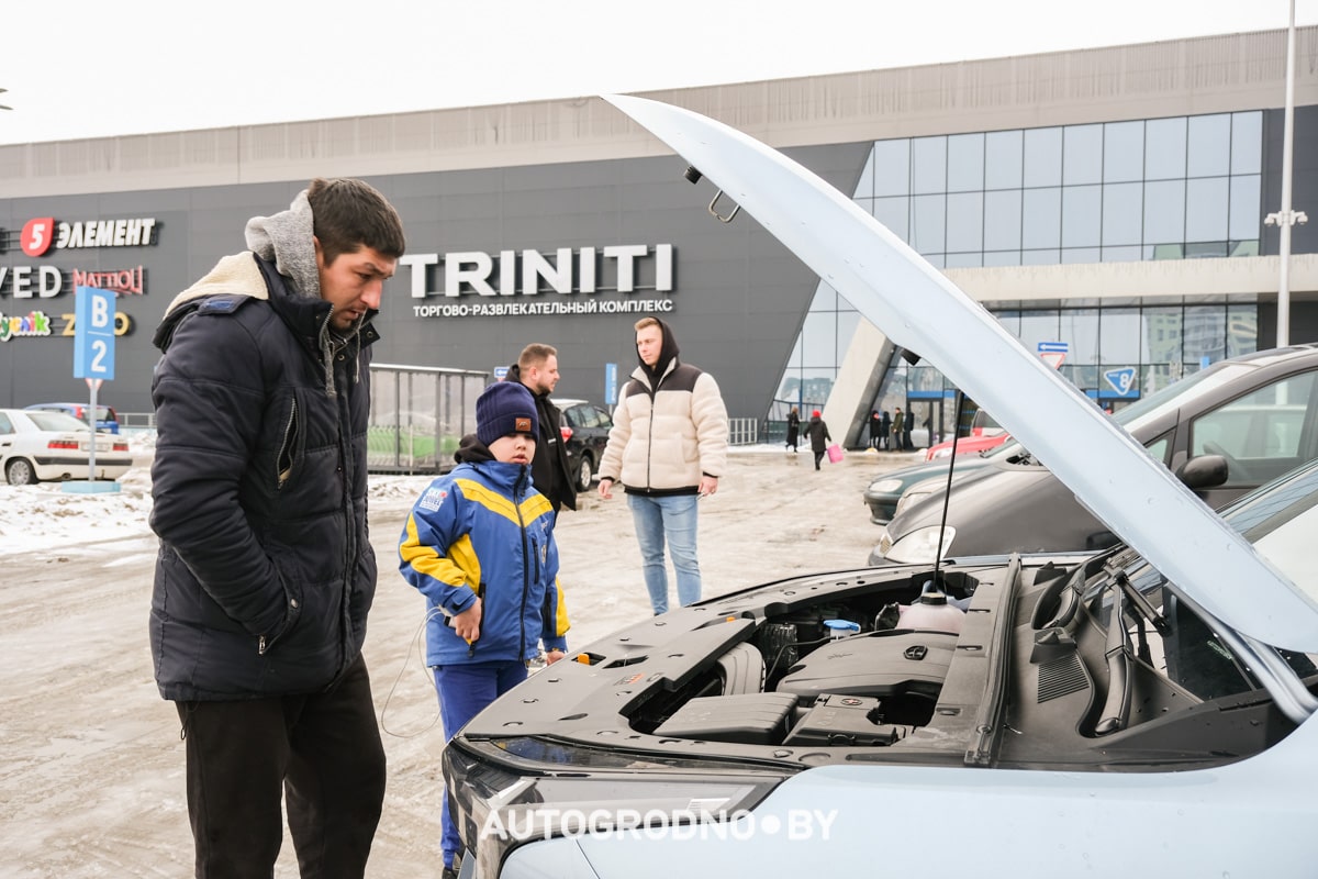 Обзор и тест драйв Geely Atlas Cool из Китая