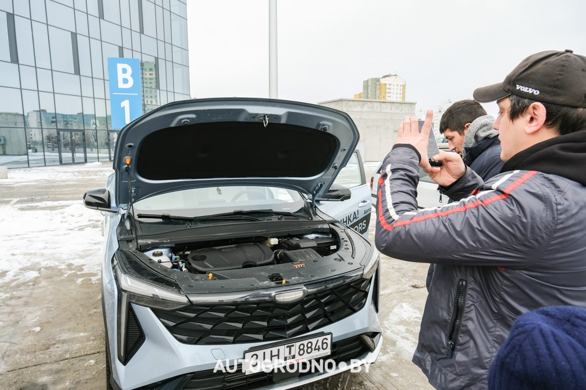 Обзор и тест драйв Geely Atlas Cool из Китая