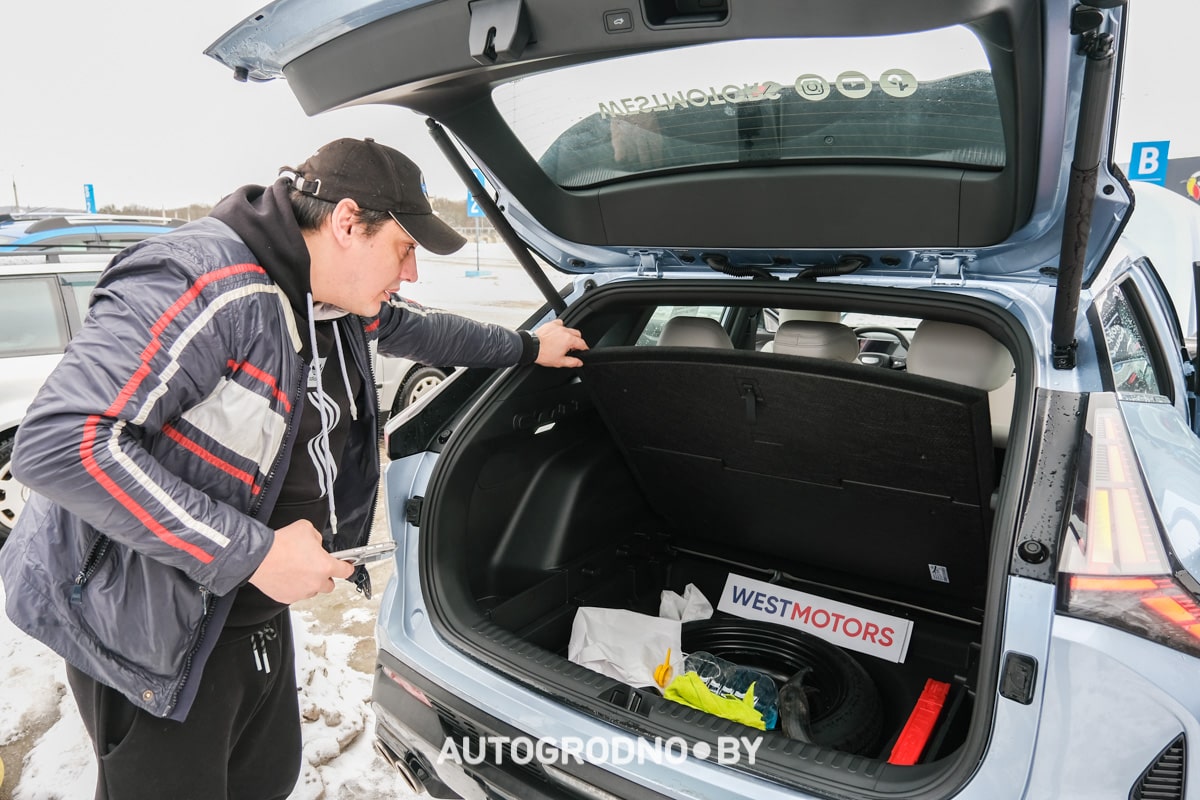 Обзор и тест драйв Geely Atlas Cool из Китая