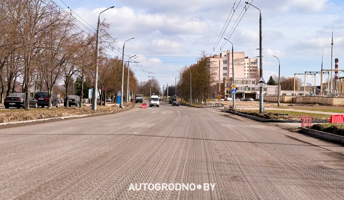 Фотофакт: на улице Лизы Чайкиной в Гродно начинается ремонт асфальта 