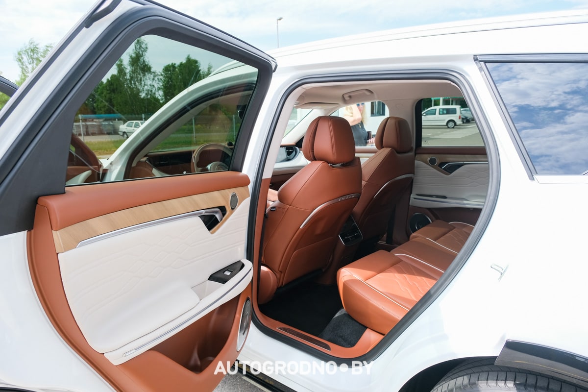 Voyah Free Pro в Гродно - новый автосалон - обзор и тест-драйв