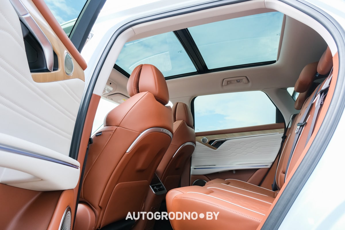 Voyah Free Pro в Гродно - новый автосалон - обзор и тест-драйв