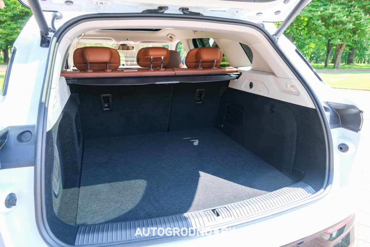 Voyah Free Pro в Гродно - новый автосалон - обзор и тест-драйв