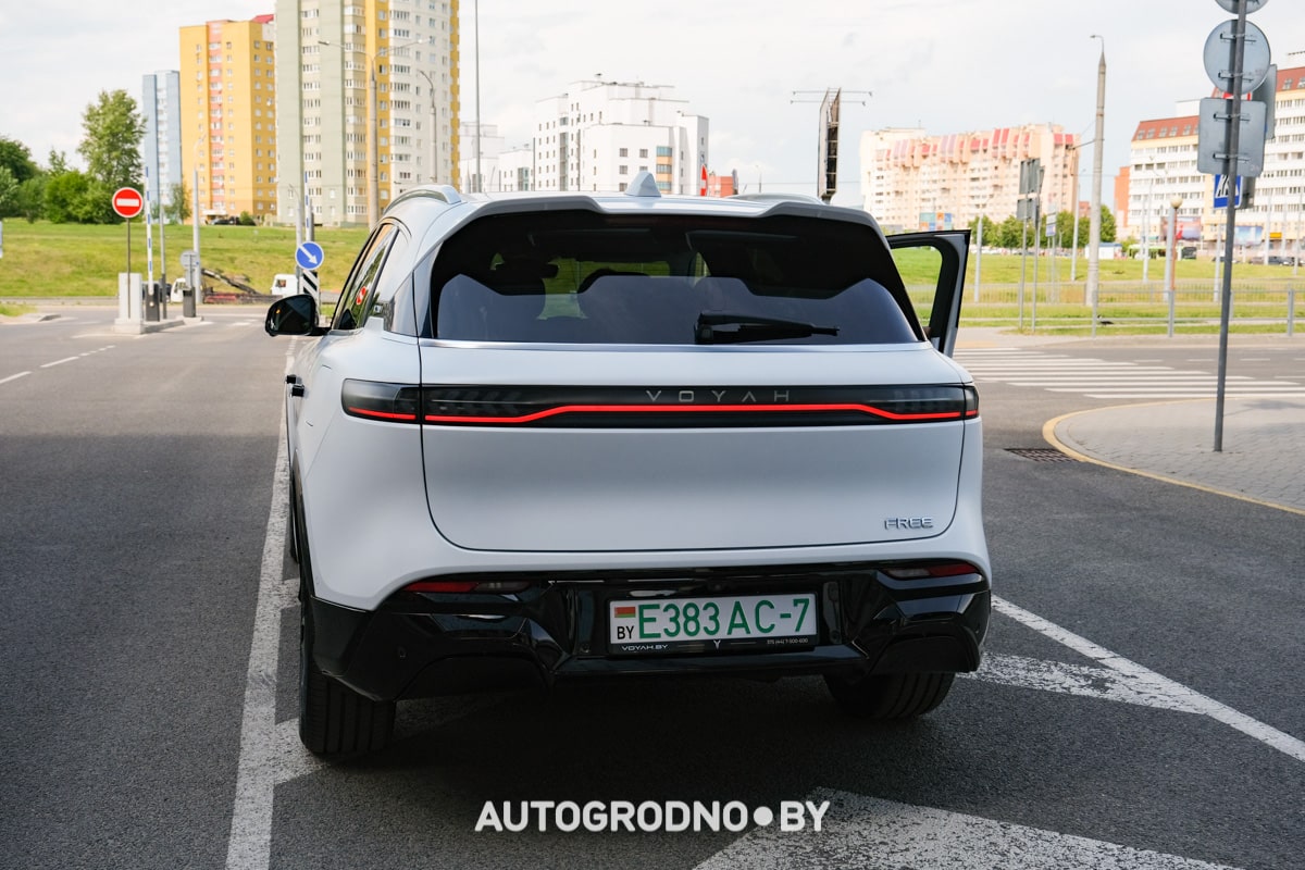 Voyah Free Pro в Гродно - новый автосалон - обзор и тест-драйв
