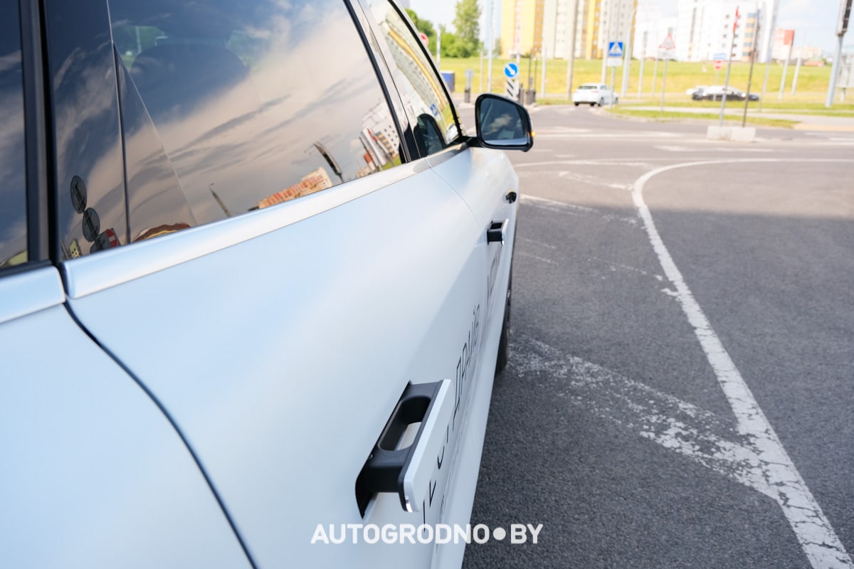 Voyah Free Pro в Гродно - новый автосалон - обзор и тест-драйв