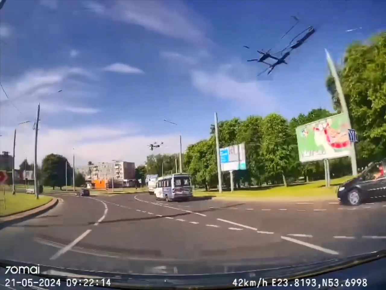 Спор водителей на кольце у роддома в Гродно Горького Дубко БЛК