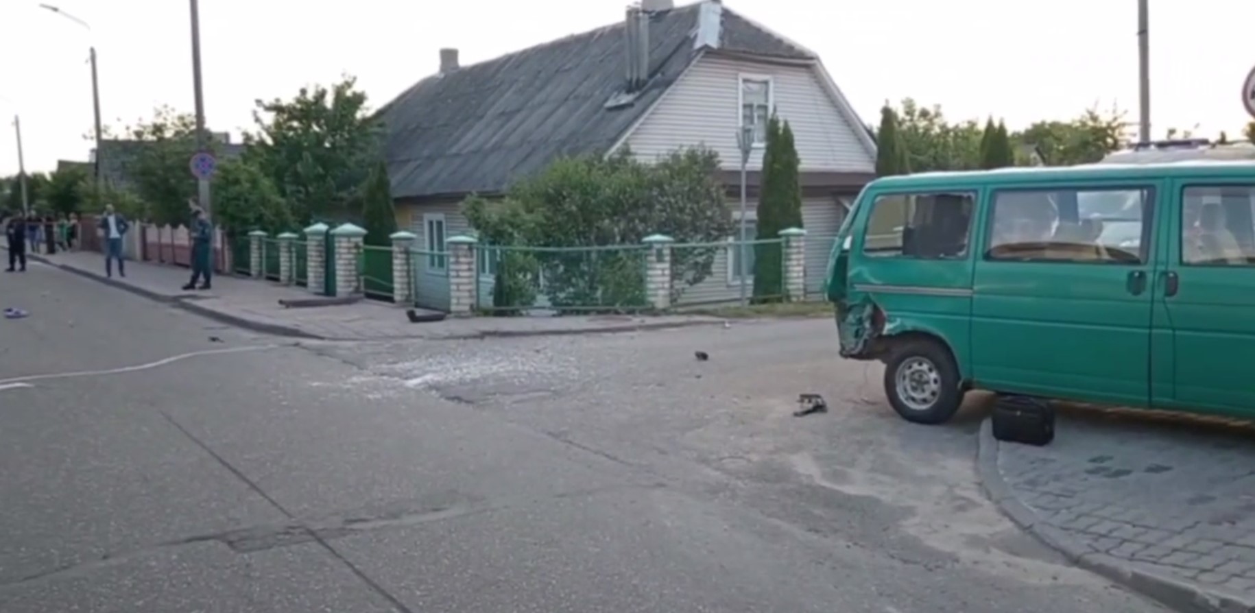 Ужасная авария в Новогрудке: мотоциклист столкнулся с бусом, затем с легковым авто и погиб