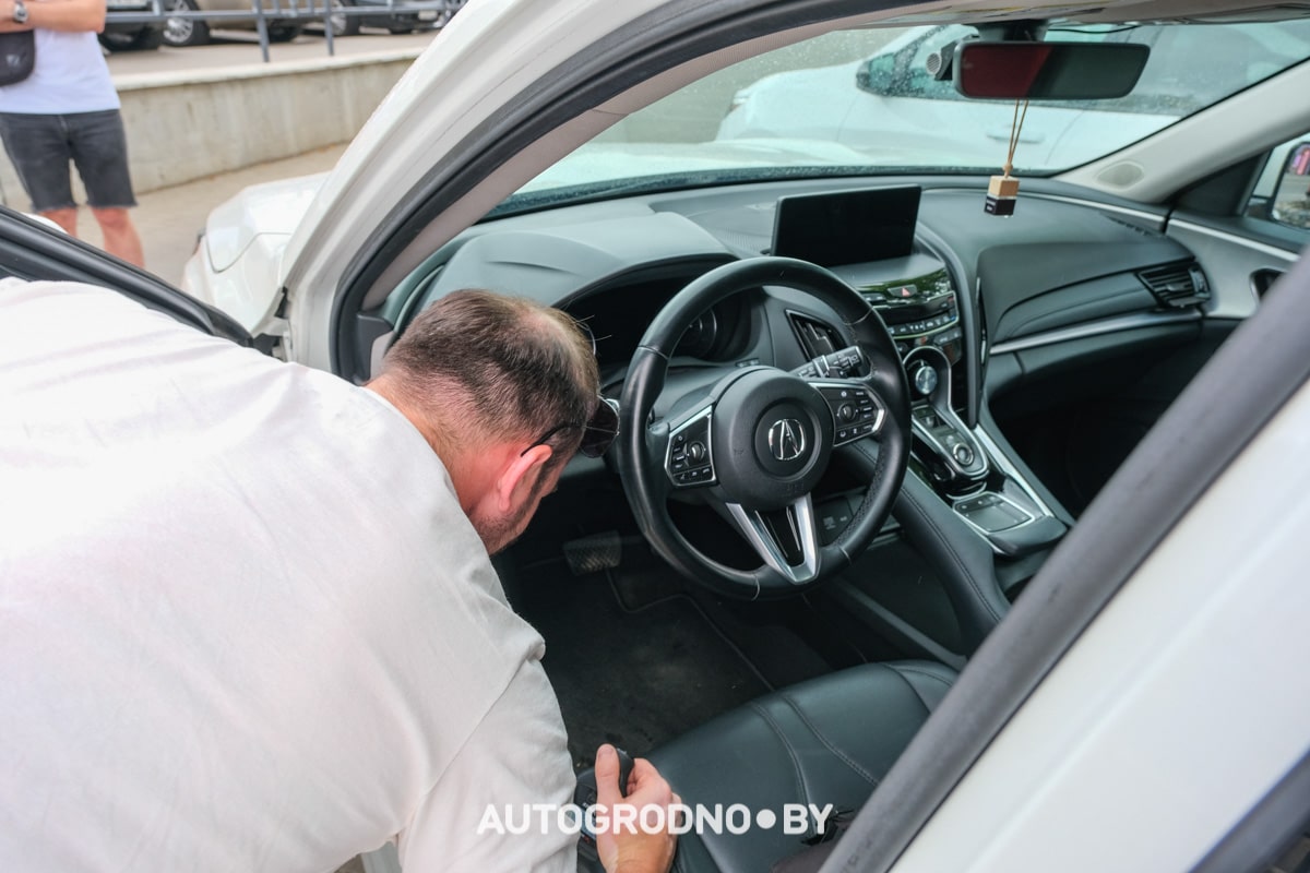 Эксперимент в Гродно - авто из США от CarBar