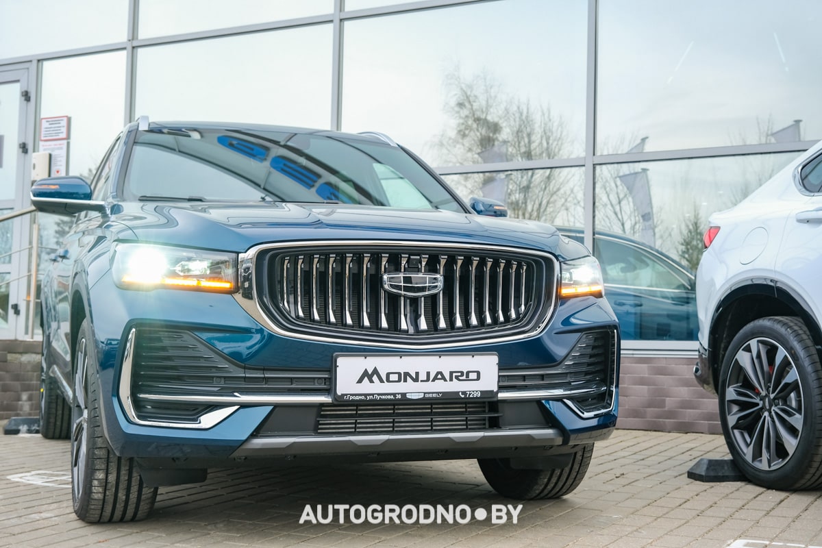 В Гродно снизили цены на Geely Tugella и Geely Monjaro