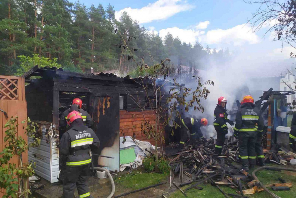 57 tonn solomy pozhar 01