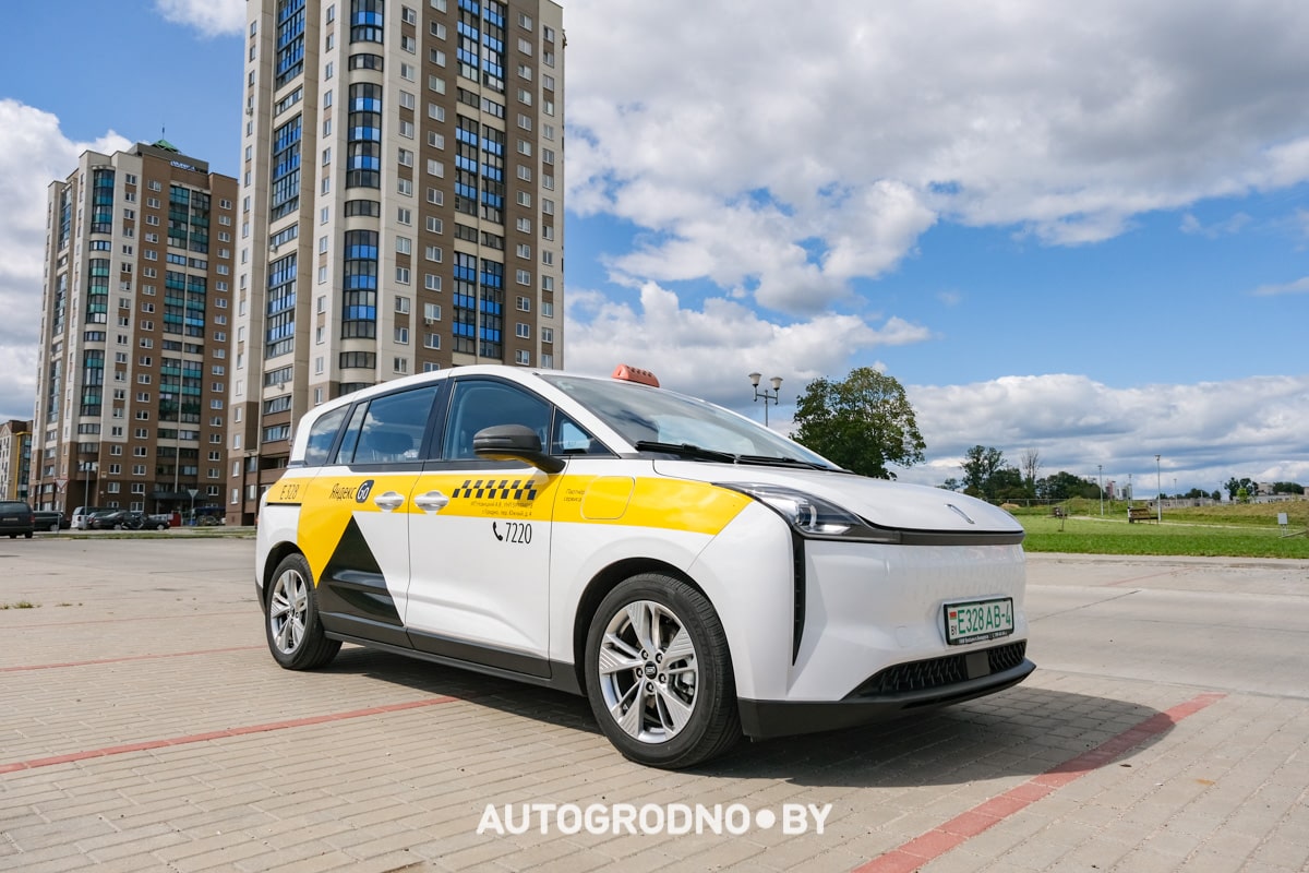 Bestune NAT taxi grodno