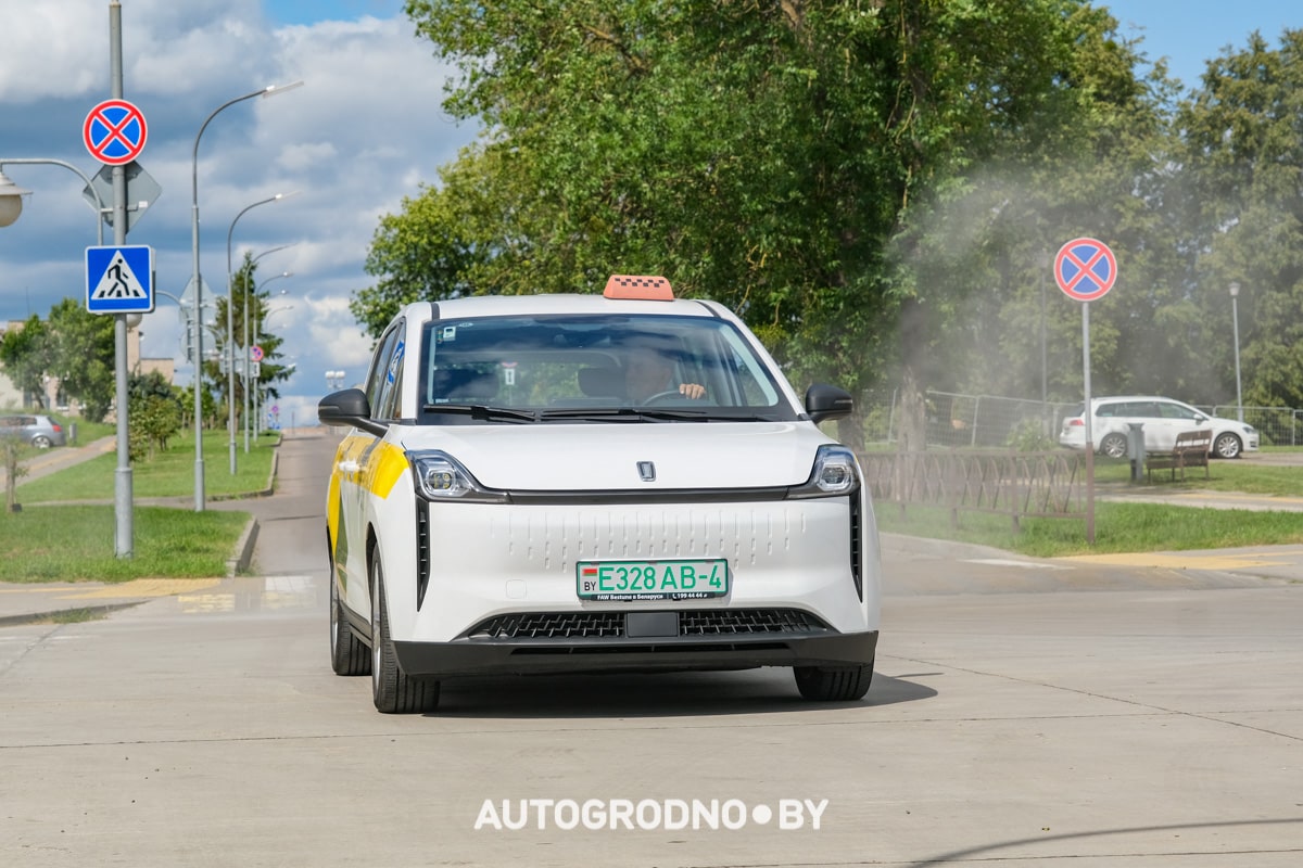 Bestune NAT taxi grodno