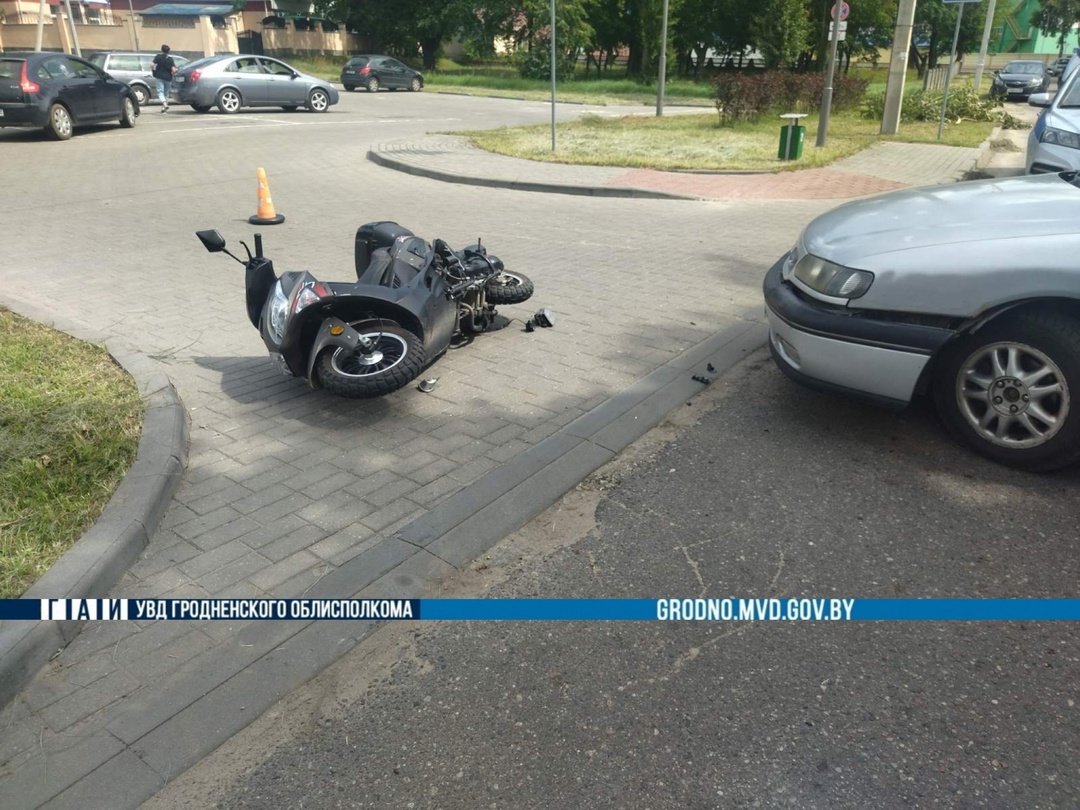 mosty moped 03 08 01