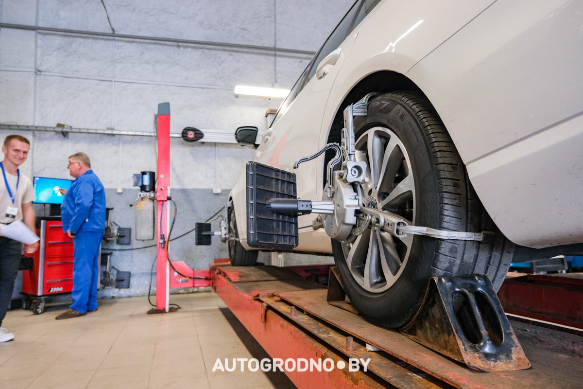 Стенд развал схождения в Гродно интервью