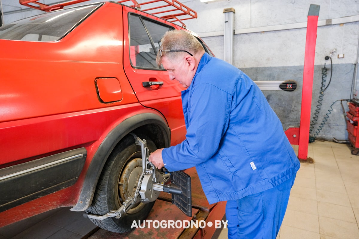 Стенд развал схождения в Гродно интервью