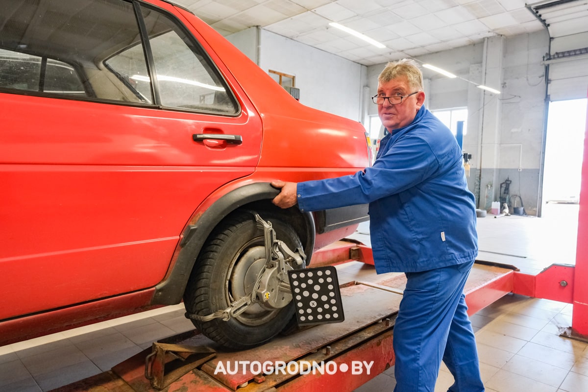 Стенд развал схождения в Гродно интервью