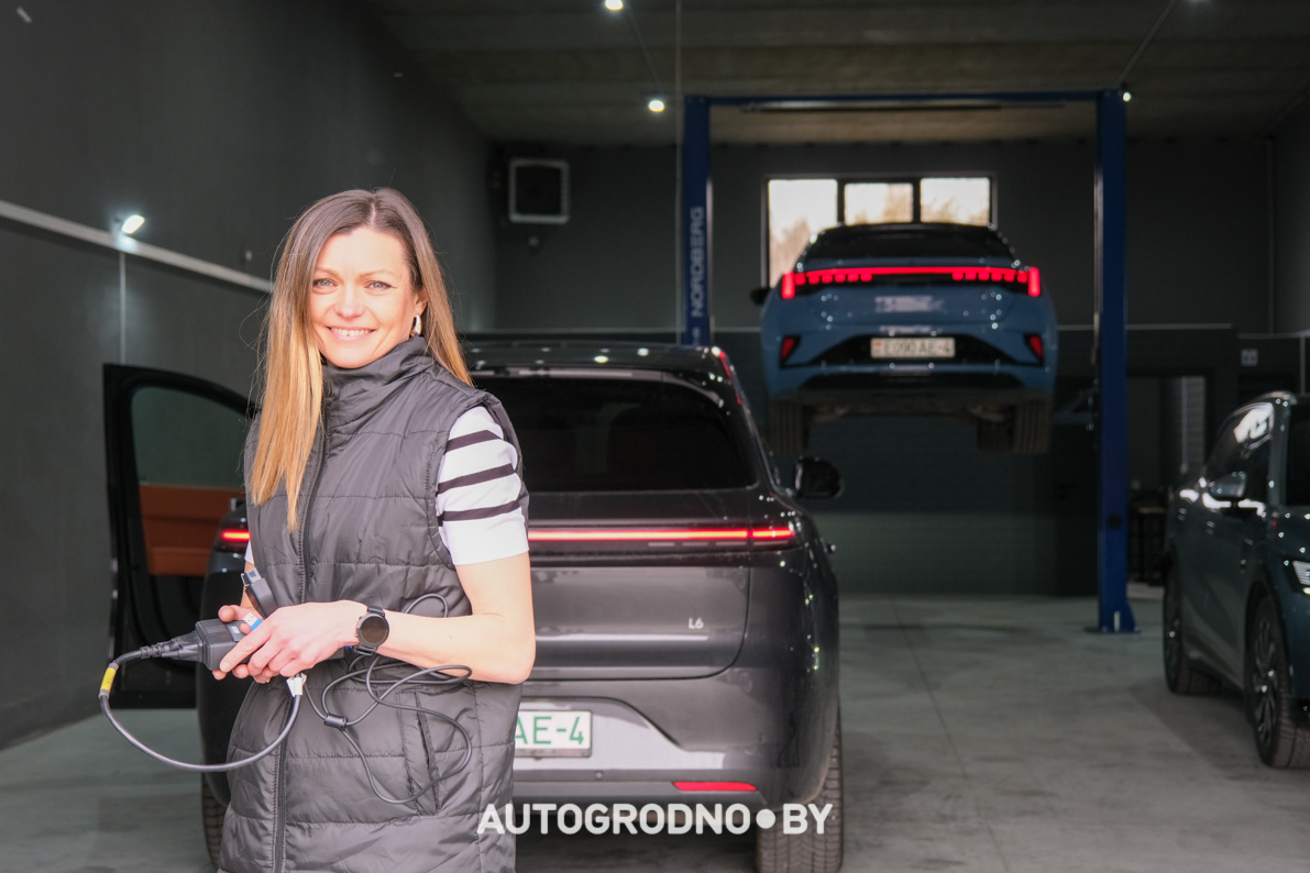 Установка СИМ-карты в электромобиль