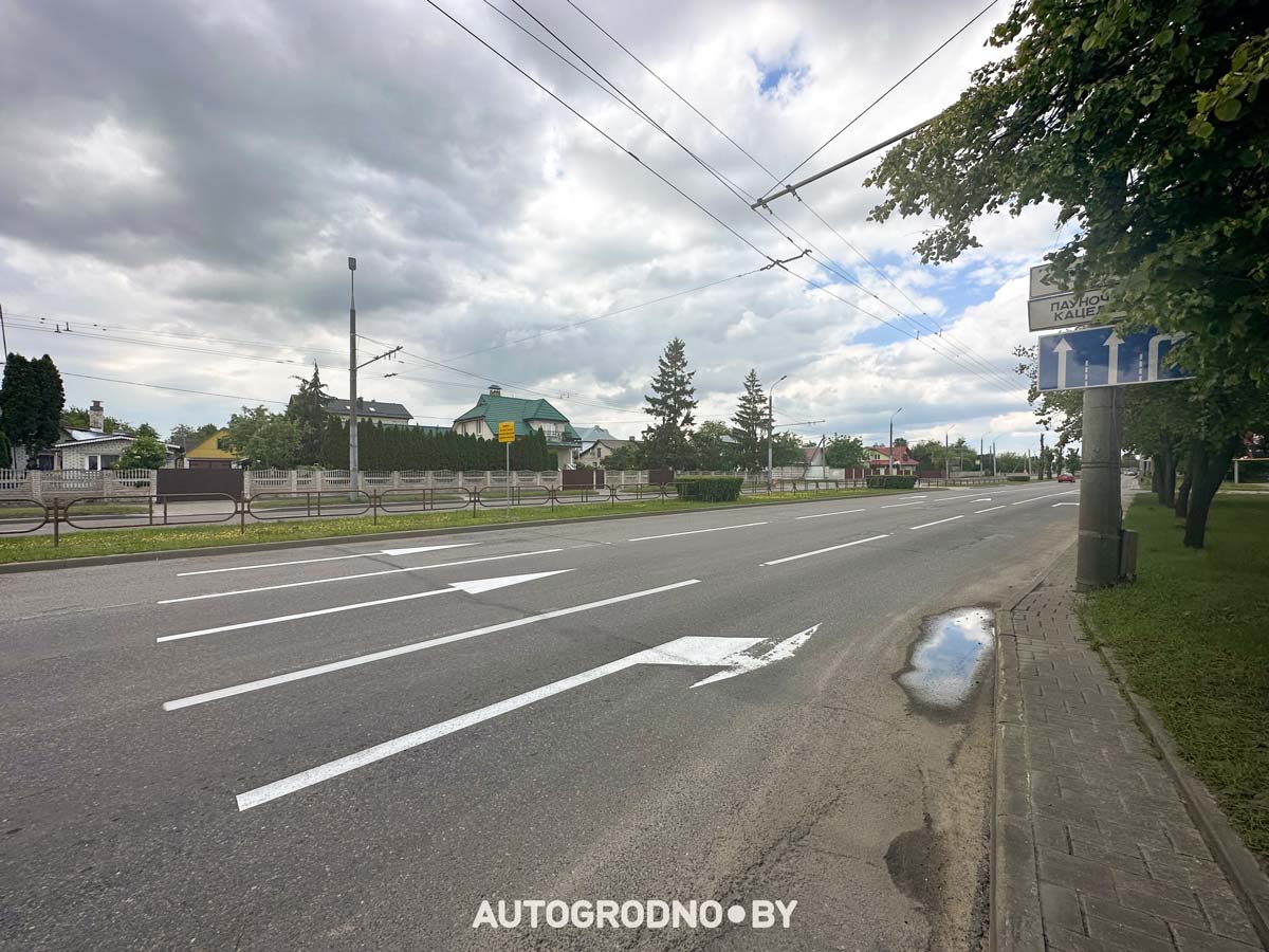 Новая разметка на Горького в Гродно возле Короны