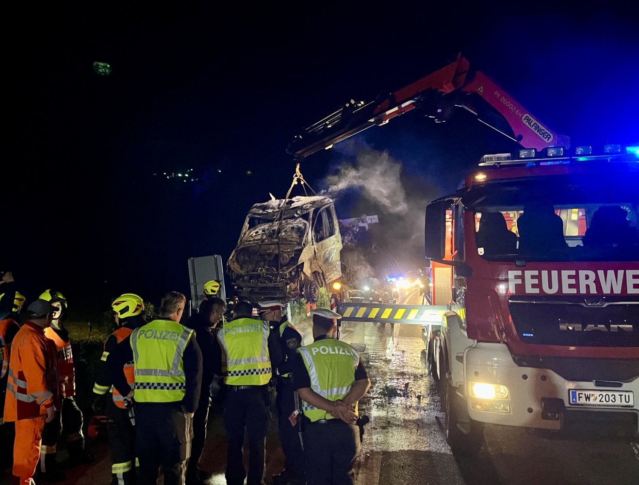 avstria pozhar 10 06 25 05