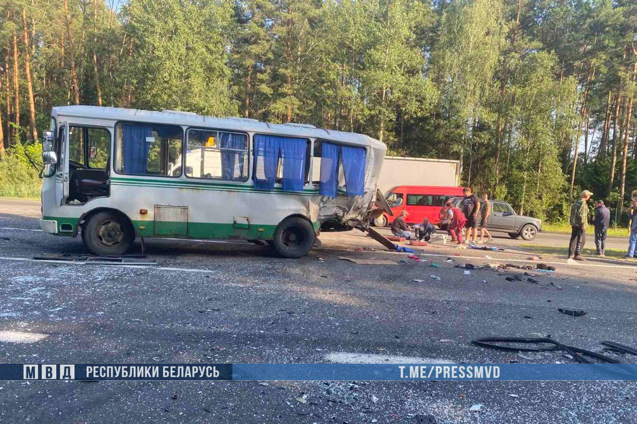 brest dtp paz 15 chelovek 01